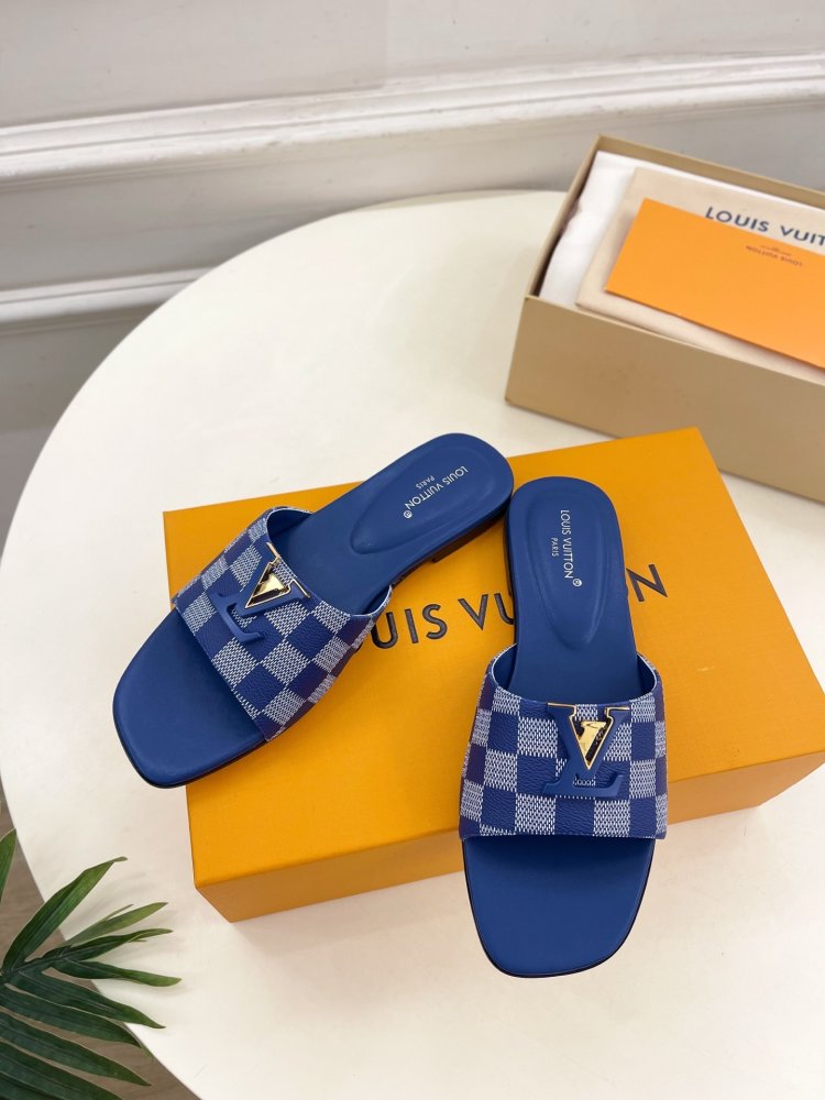 Шлепанцы женские фото 5