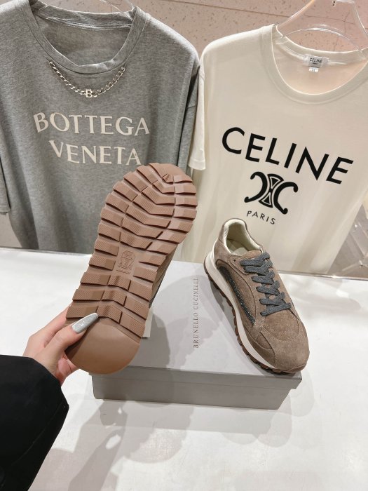 Кроссовки фото 9