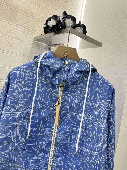 Куртка женская фото 6