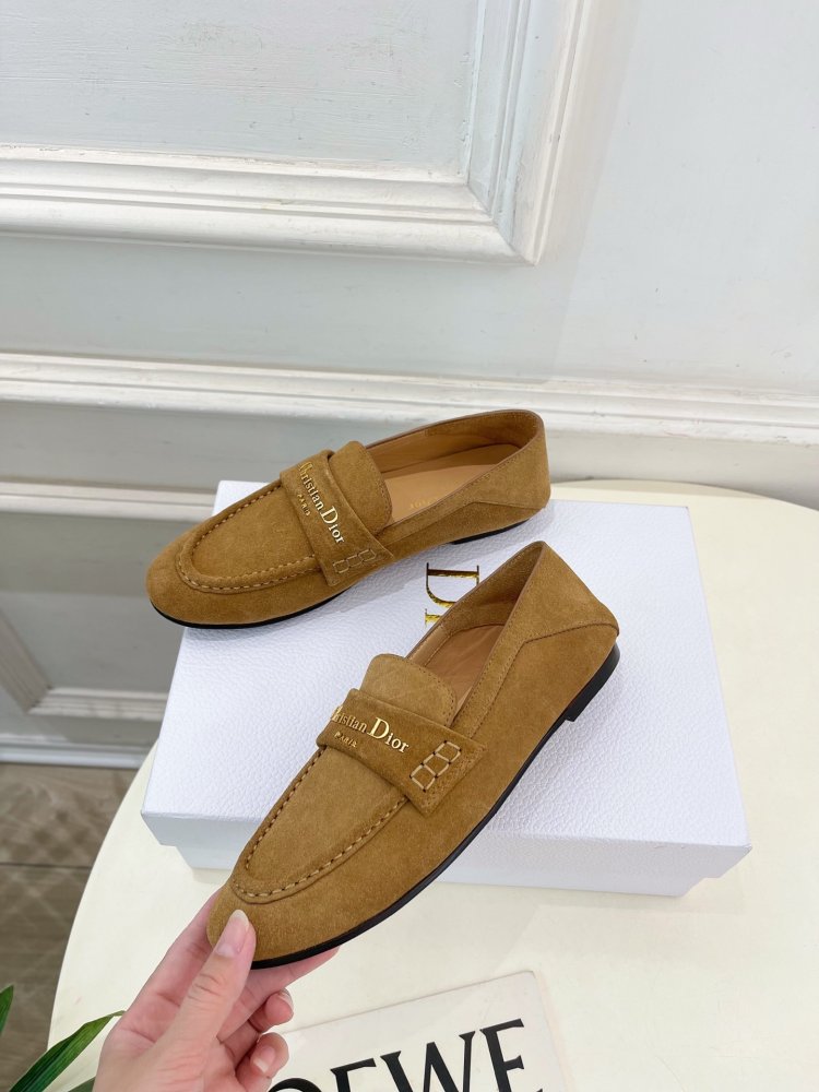 Лоферы женские фото 3