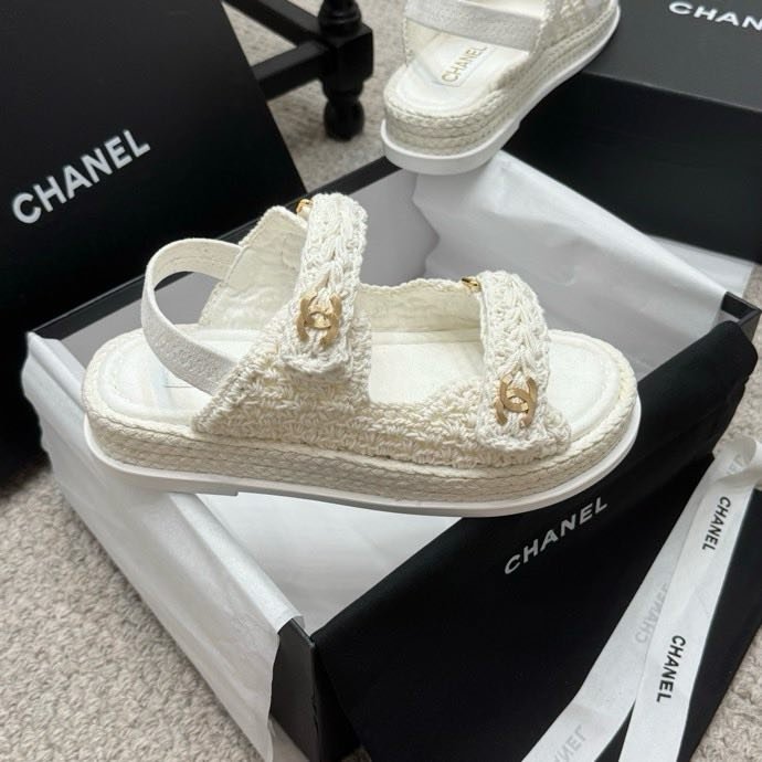 Сандалии женские фото 7