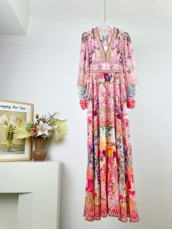 Длинное шелковое платье CAMILLA с V-образным вырезом