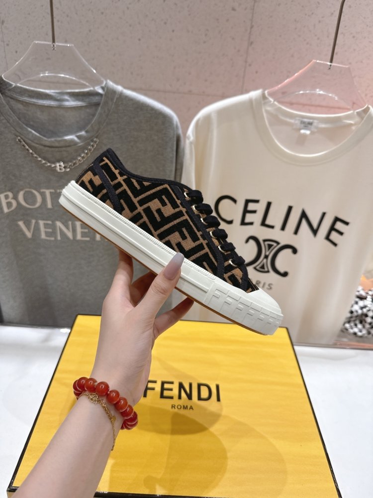 Кеди жіночі фото 5