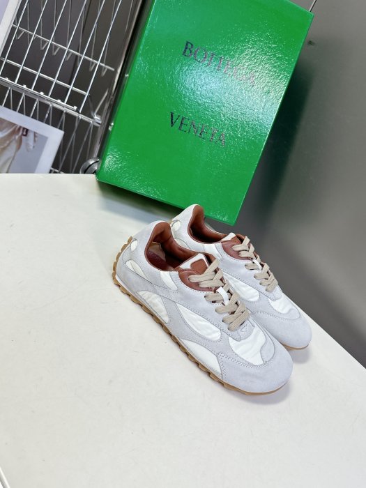 Sneakers women's фото 2