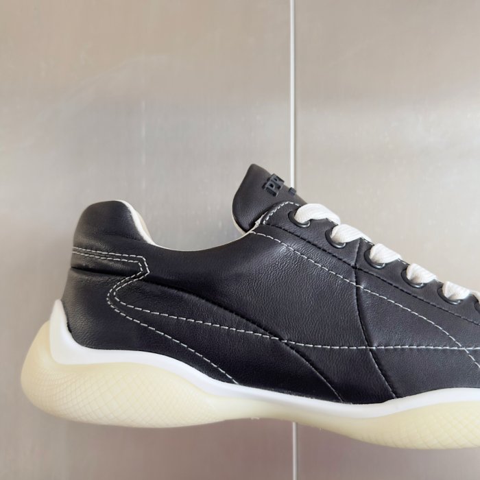 Кроссовки фото 8