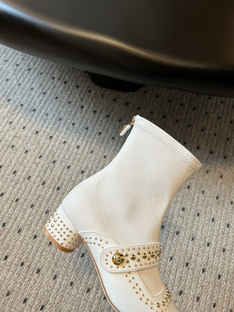 Ботинки женские фото 9