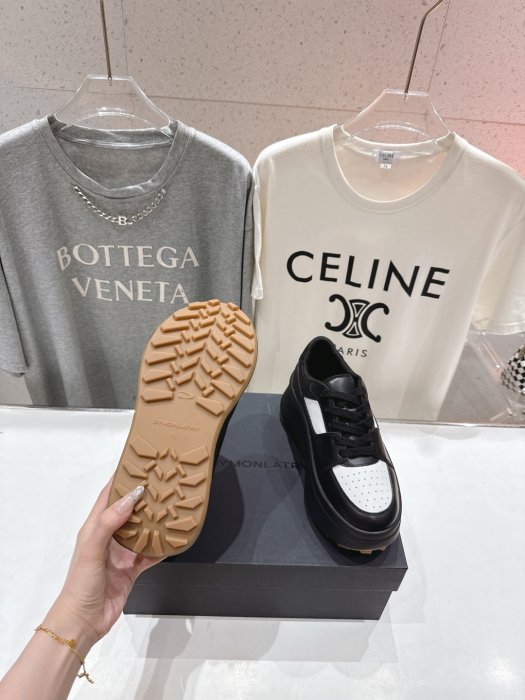 Кросівки фото 9