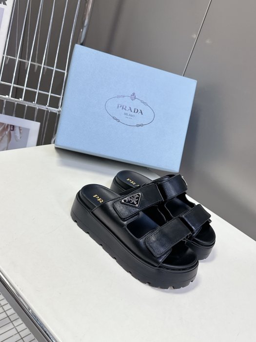 Шлепанцы фото 2