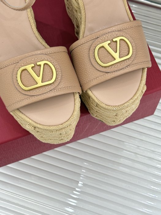 Босоніжки фото 7