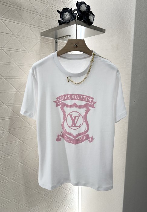 Футболка жіноча