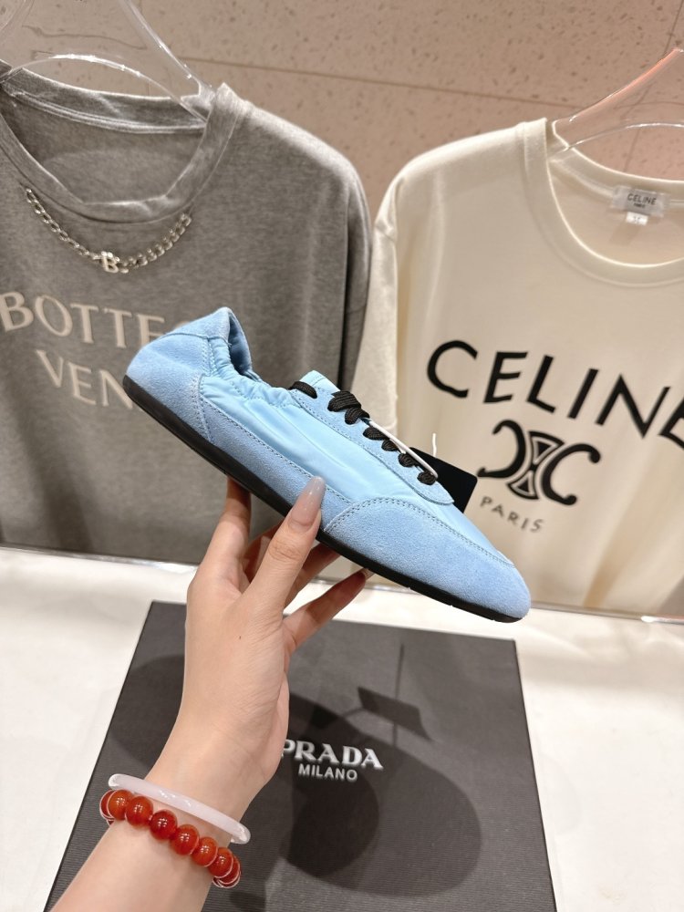 Кросівки жіночі фото 5