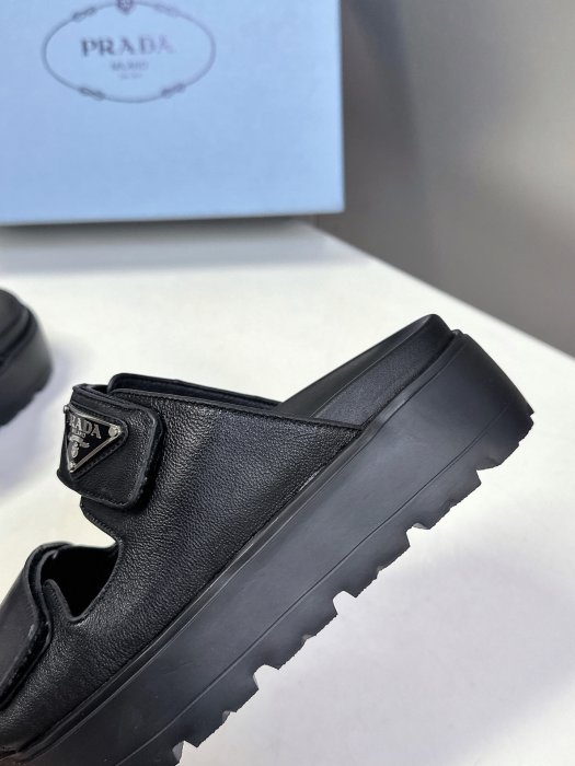 Шлепанцы фото 8