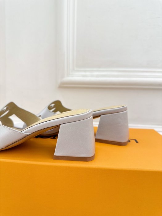 Босоножки фото 8