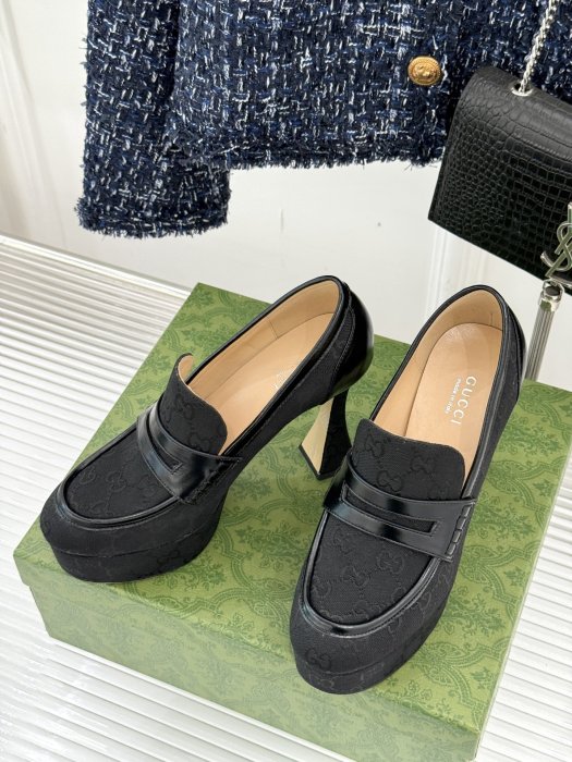 Туфли женские фото 2