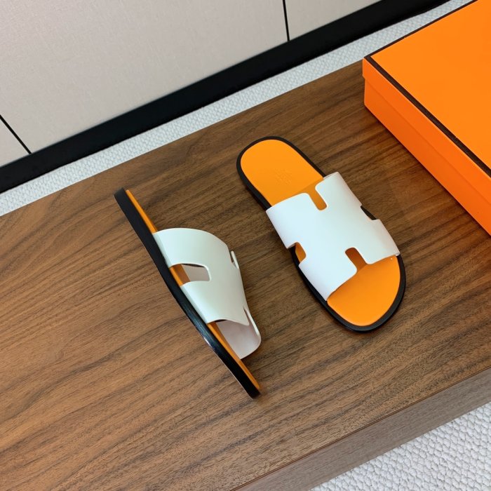 Шлепанцы женские фото 5