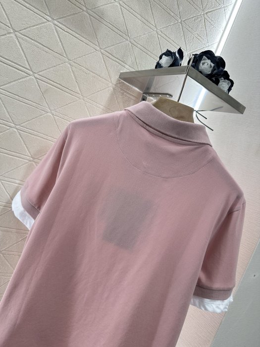 T-shirt women's фото 4