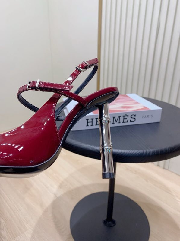 Босоножки фото 4