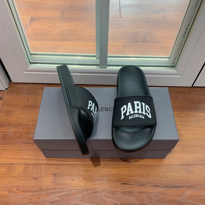 Шлепанцы фото 2