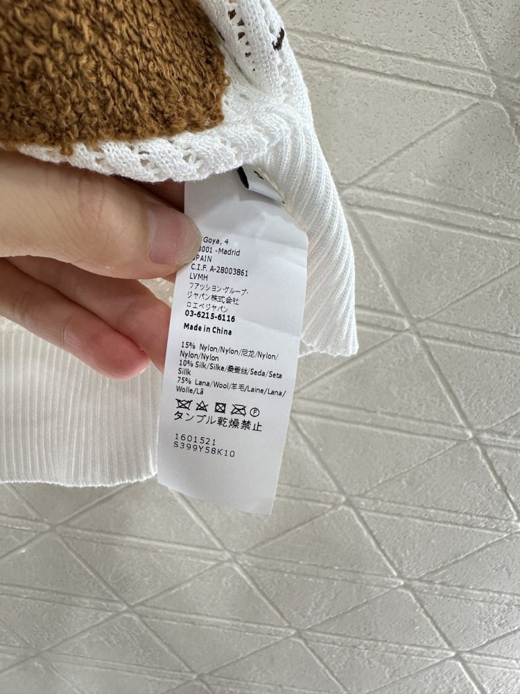 Футболка жіноча фото 9