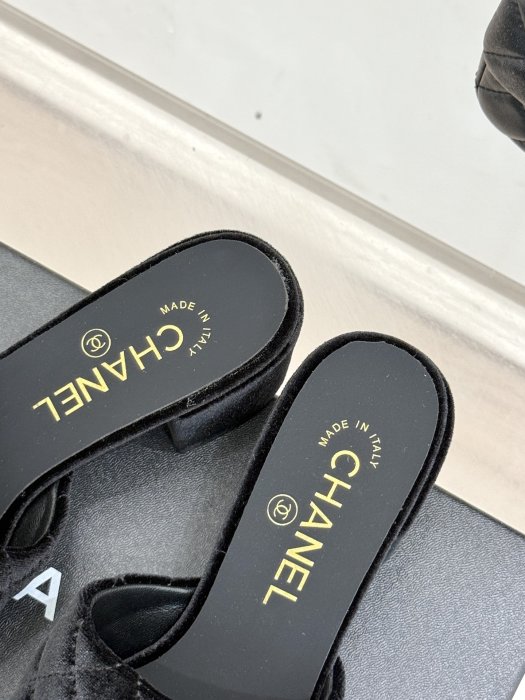 Босоножки фото 8