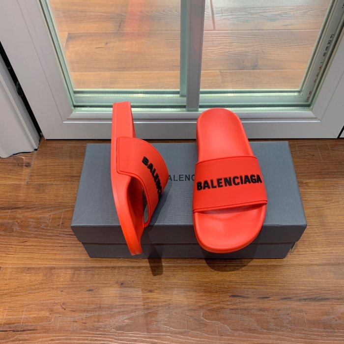 Шлепанцы фото 2