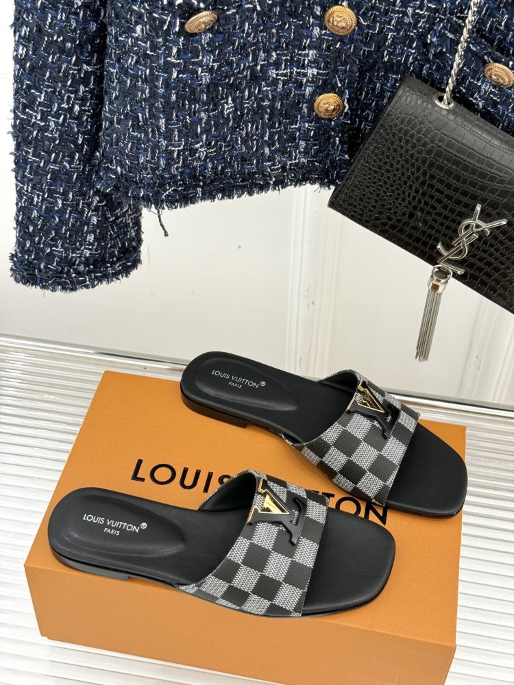 Шлепанцы женские фото 3