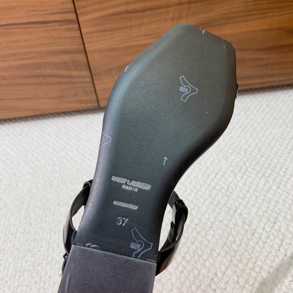 Сандалі жіночі фото 8