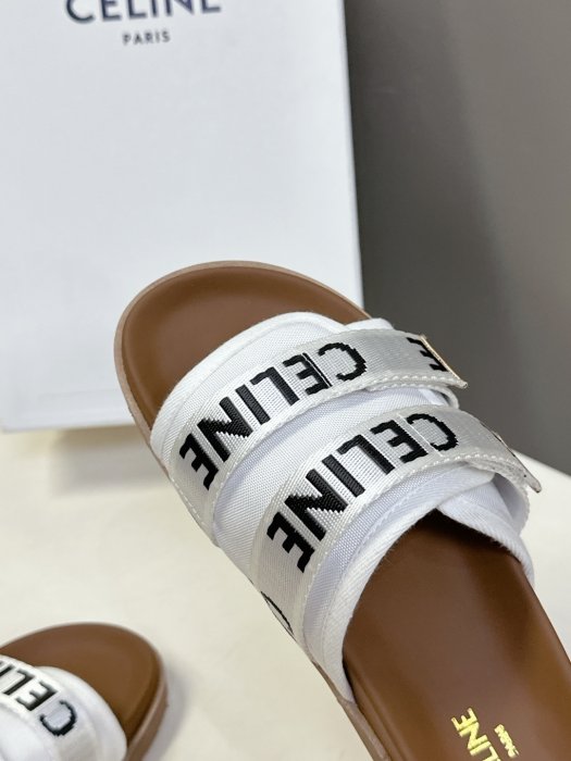 Шльопанці жіночі фото 7