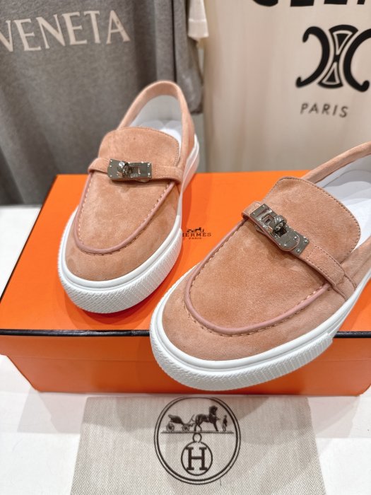 Лоферы женские фото 6