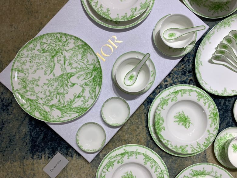 Set crockery of bone porcelain on 8 people (41 subject) Lily of the valley Series фото 4