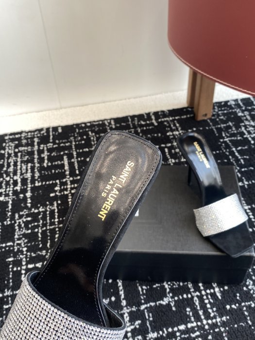 Босоножки фото 7