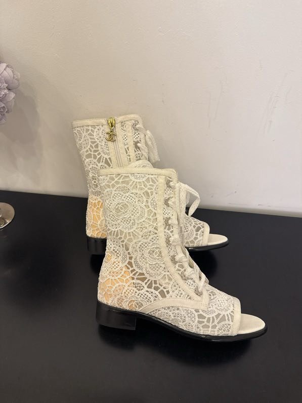 Ботинки женские фото 2