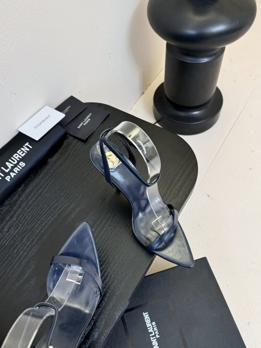 Босоножки фото 4