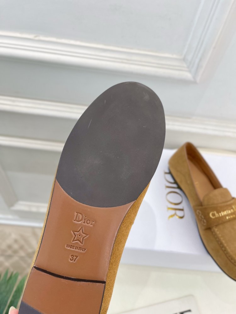 Лоферы женские фото 9