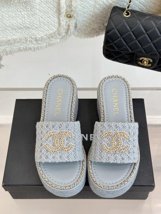 Босоножки фото 4