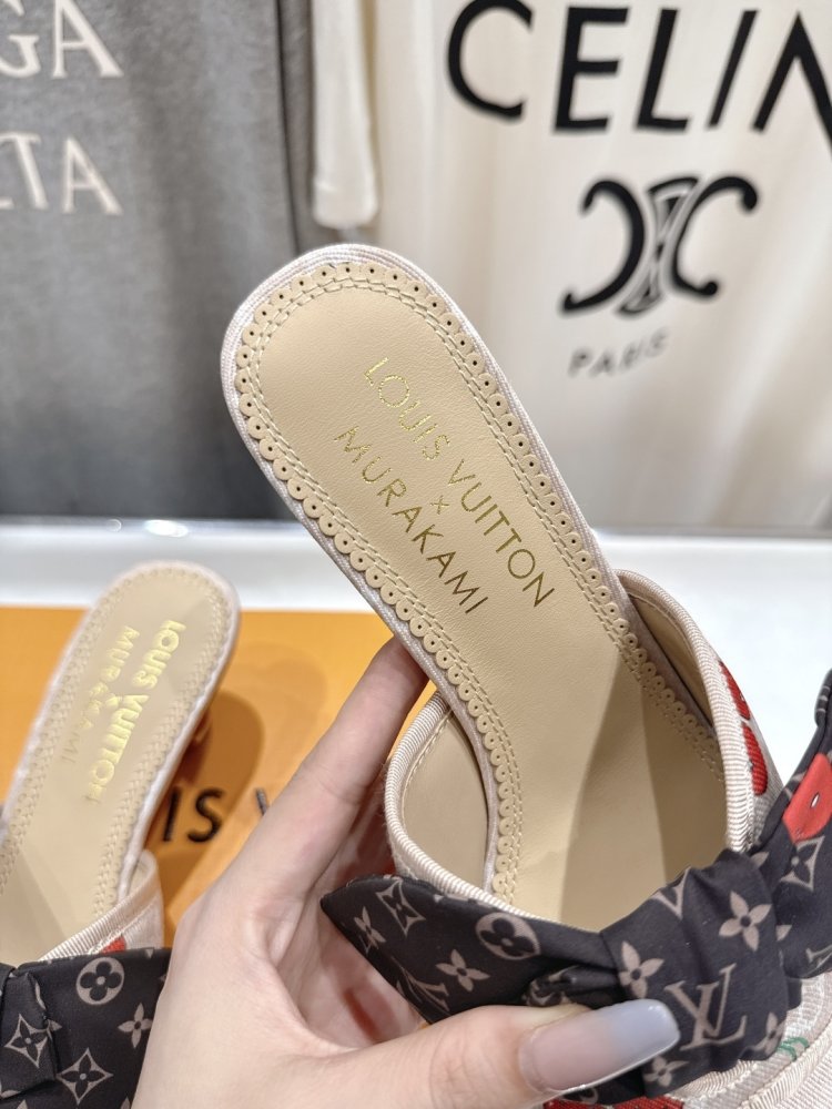 Босоножки фото 6