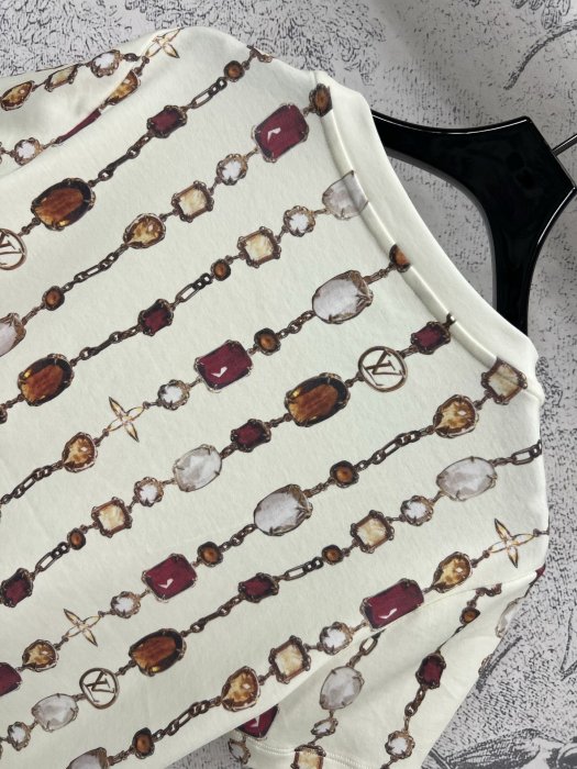 T-shirt women's фото 8