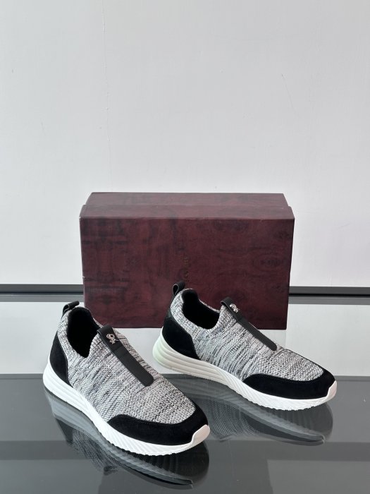 Кроссовки фото 5