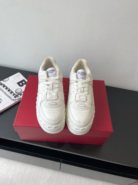 Sneakers women's фото 7