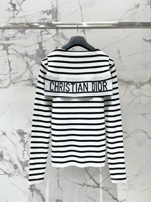 Кофта жіноча фото 9