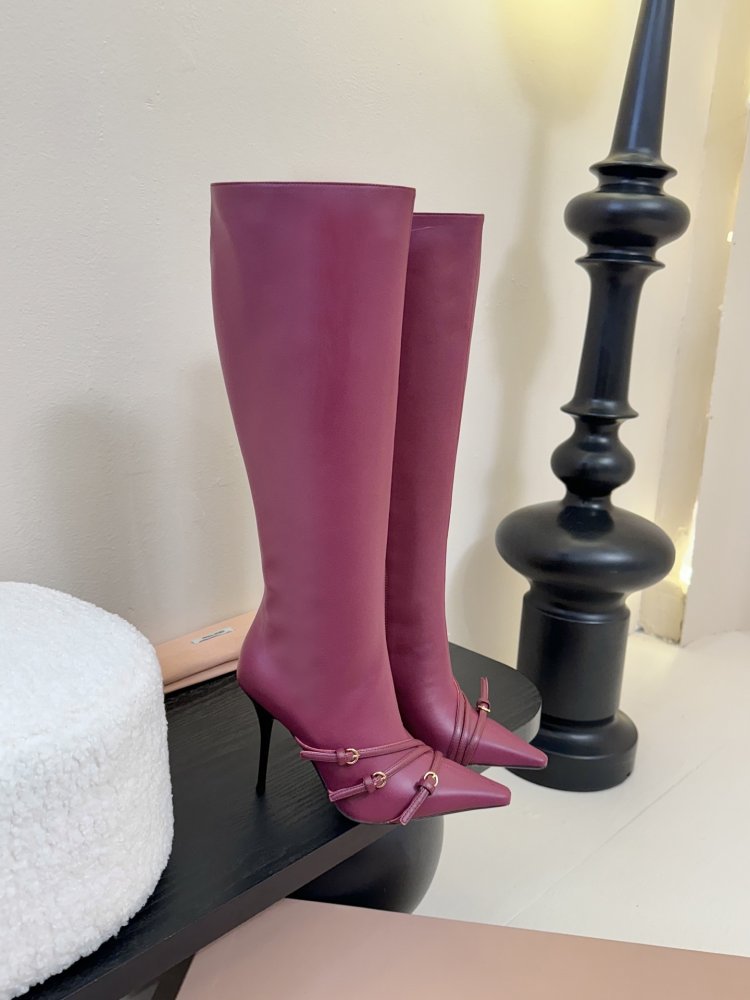 Сапоги женские фото 3