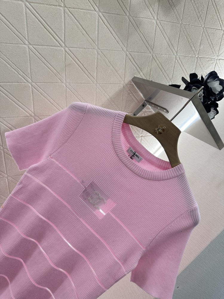 T-shirt women's фото 8