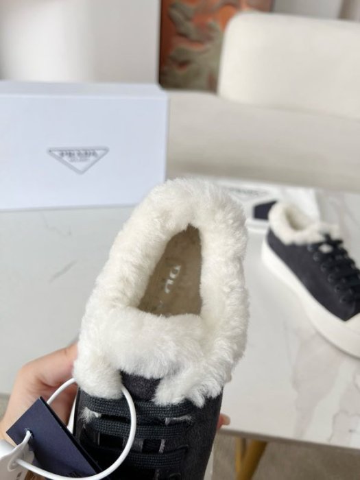 Shoes women's on fur фото 5