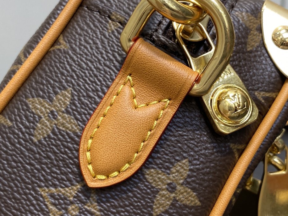 Сумка женская Mini Soft Trunk 18 см фото 9