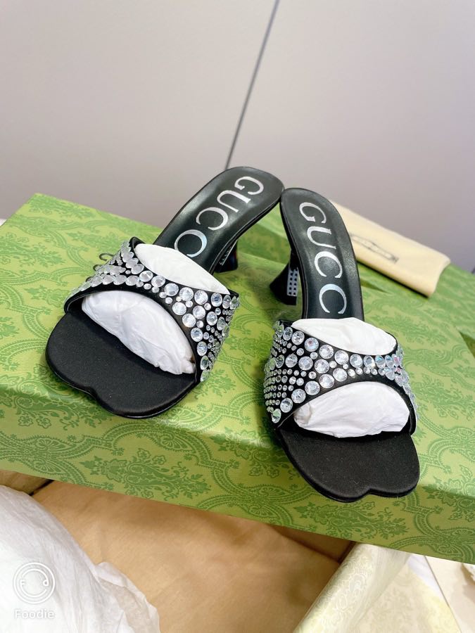 Sandals black