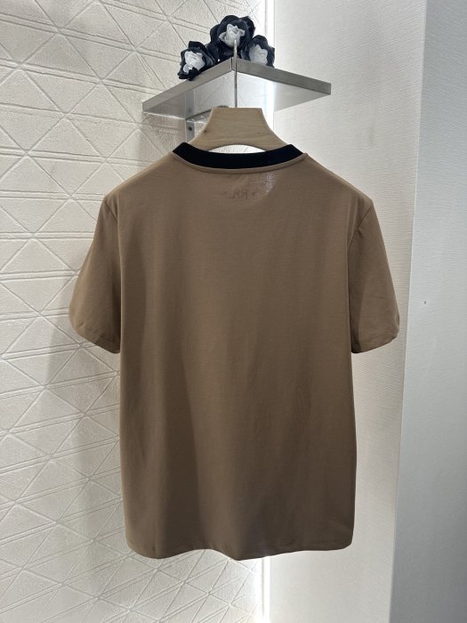 T-shirt women's фото 2