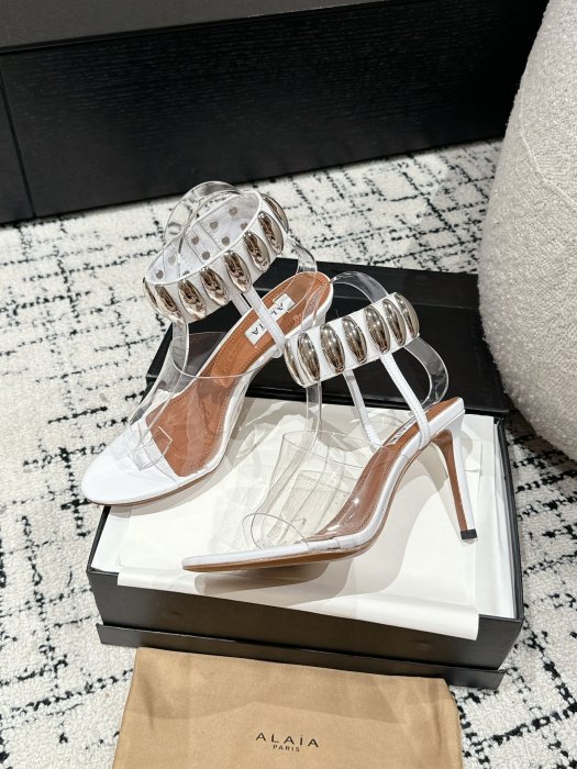 Босоножки фото 5