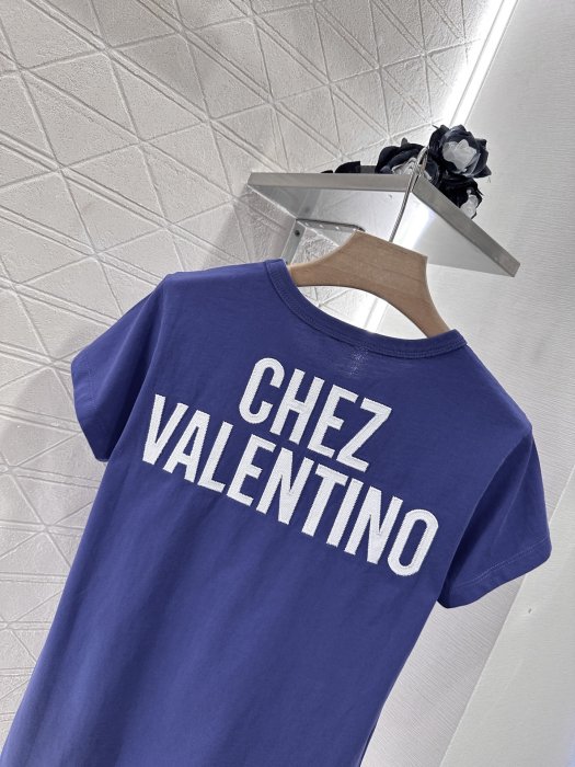 T-shirt women's фото 4