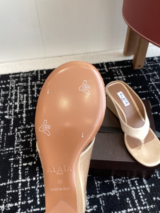 Босоножки фото 9