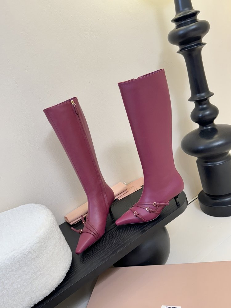 Сапоги женские фото 3